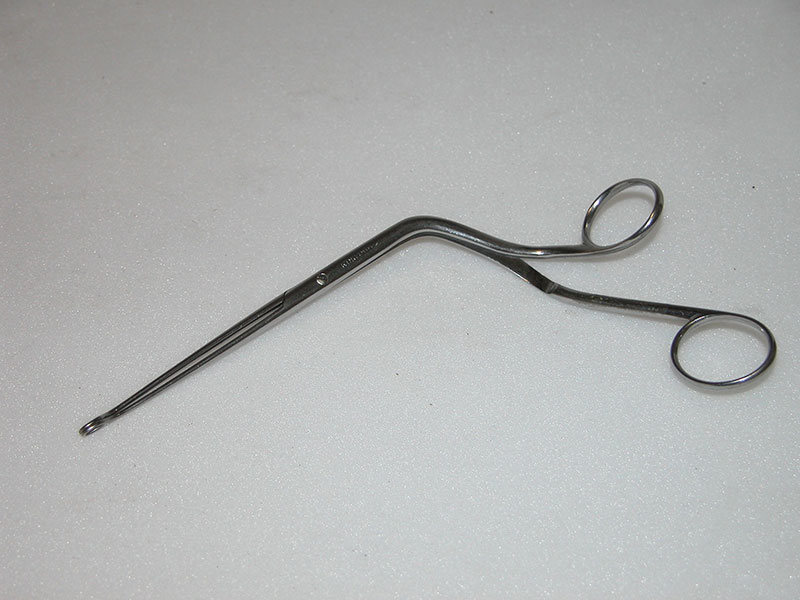 Magill-tongue-forceps-modified-by-Magill,-LDBOC-4.69